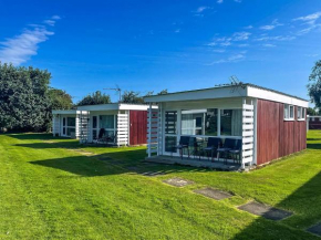 Lovely 4 Berth Chalet At Cedar Springs Park In Heacham, Norfolk Ref 92031Cs